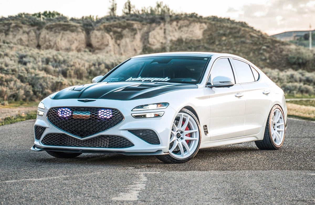 Genesis G70 on Vors TR4 White 19x8.5 +35 photo 2