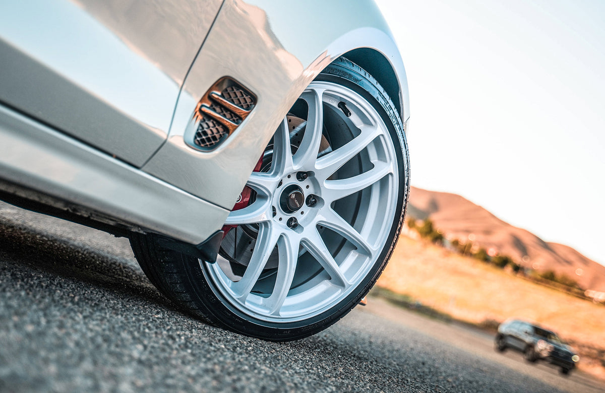Genesis G70 on Vors TR4 White 19x8.5 +35 photo 8