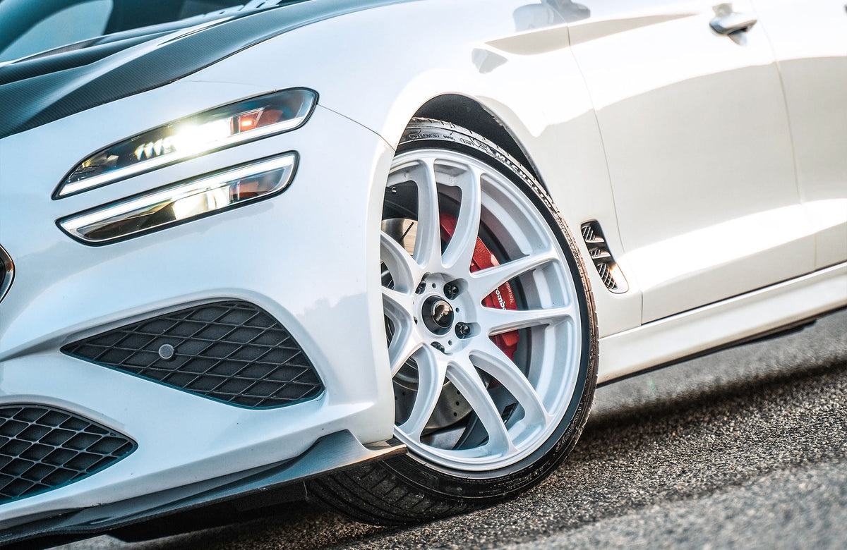 Genesis G70 on Vors TR4 White 19x8.5 +35 photo 12