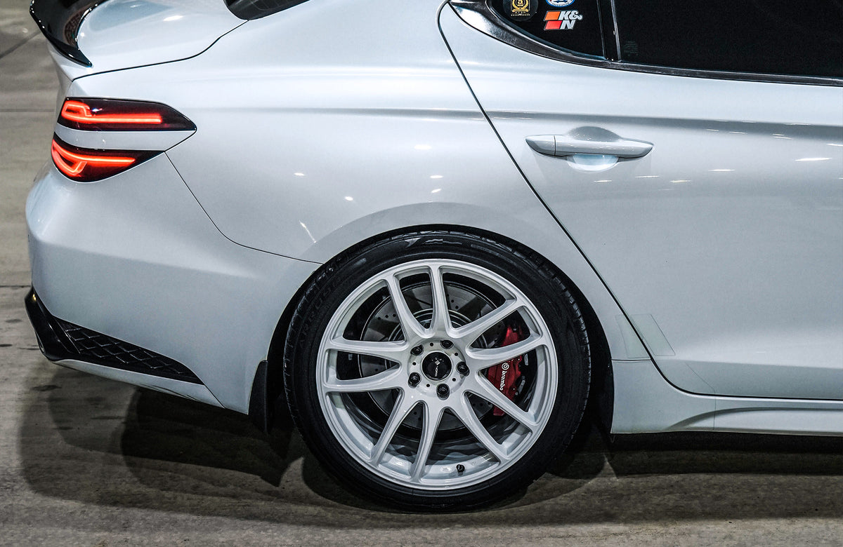 Genesis G70 on Vors TR4 White 19x8.5 +35 photo 1