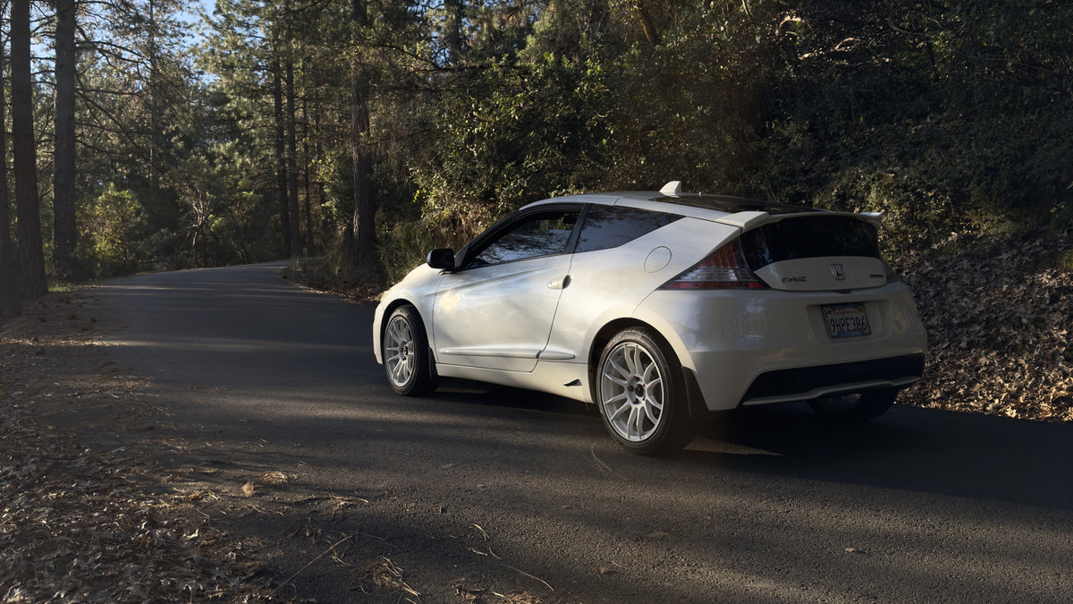 Honda CR-Z EX on Vors TR10 White 17x8 photo 1