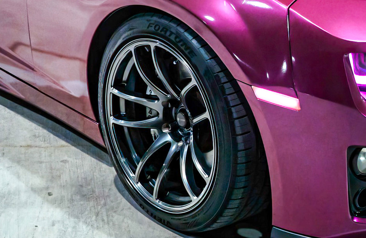 Chevrolet Camaro ZL1 on Vors TR4 Hyper Black 19x10 photo 2