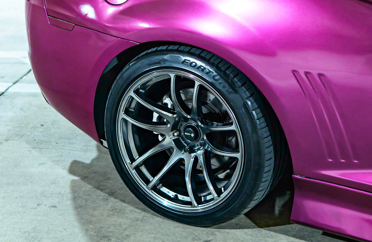 Chevrolet Camaro ZL1 on Vors TR4 Hyper Black 19x10 photo 30