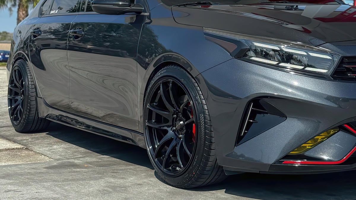 Kia Forte GT on Vors TR4 Hyper Black 18x9.5 photo 5