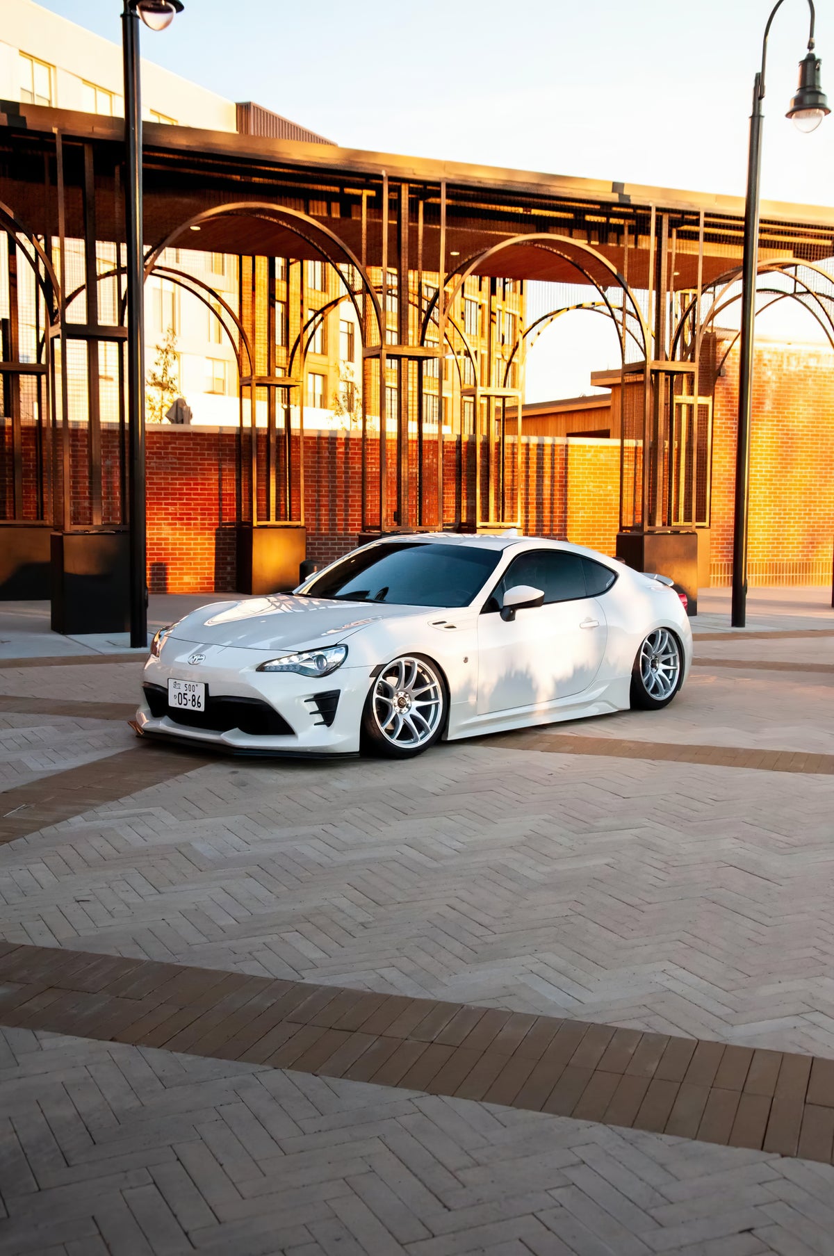 Toyota GT86 on Vors TR4 Silver Machined 18x8.5 photo 1