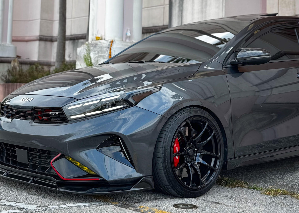 Kia Forte GT on Vors TR4 Hyper Black 18x9.5 photo 2
