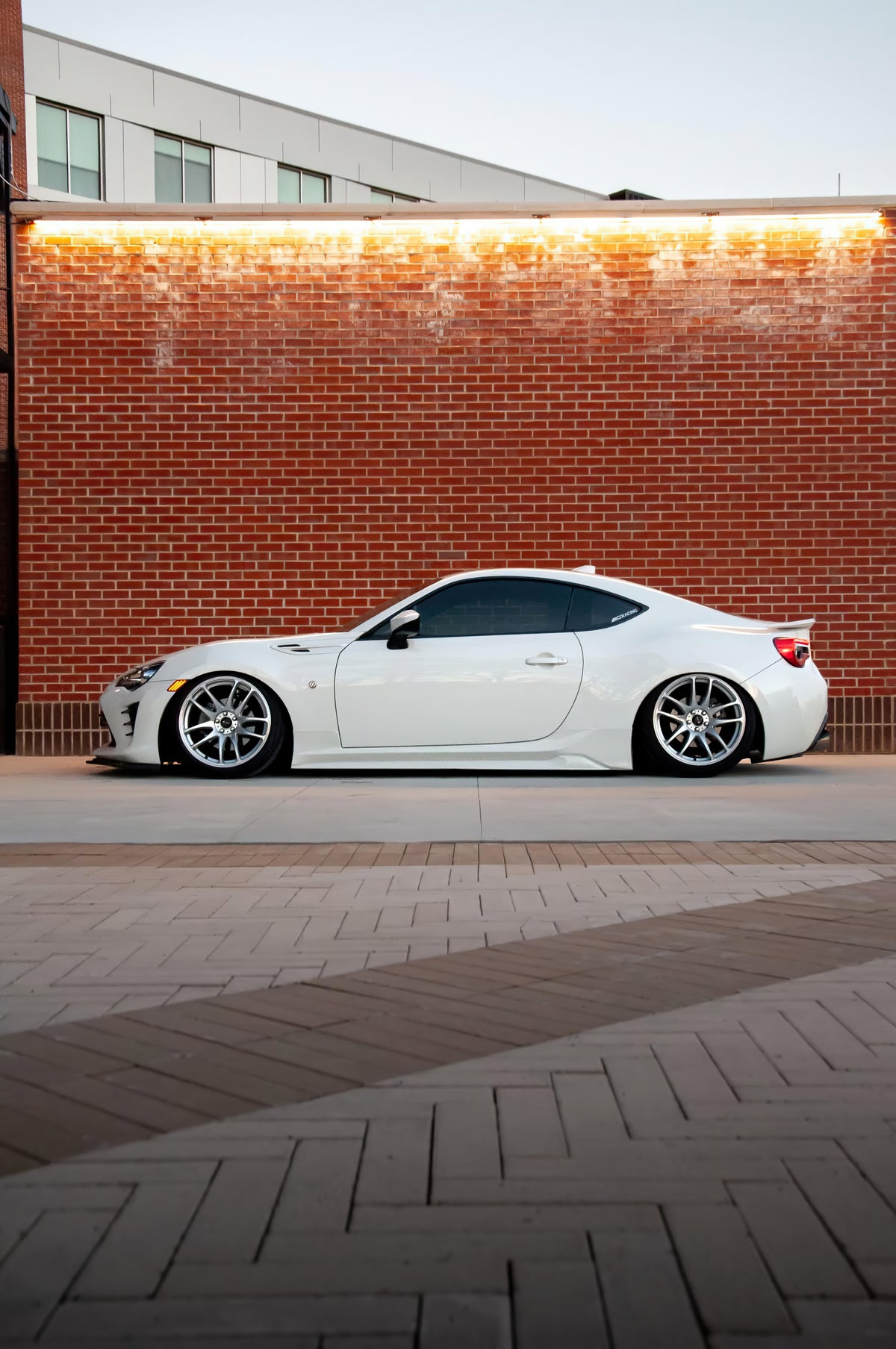 Toyota GT86 on Vors TR4 Silver Machined 18x8.5 photo 6